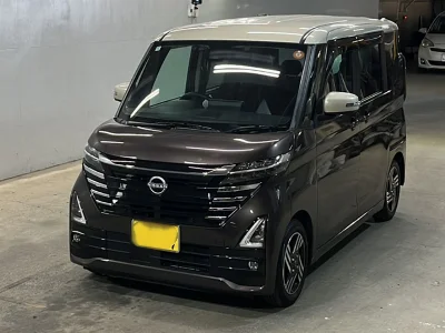 NISSAN ROOX