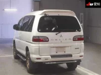 Цена авто Mitsubishi Delica с аукционов Японии, номер кузова PD6W, пробег 321 000, оценка 2