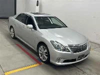 Цена авто Toyota Crown с аукционов Японии, номер кузова GWS204, пробег 190 000, оценка 2