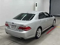 Цена авто Toyota Crown с аукционов Японии, номер кузова GWS204, пробег 190 000, оценка 2