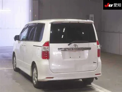 Статистика аукционов Toyota Noah