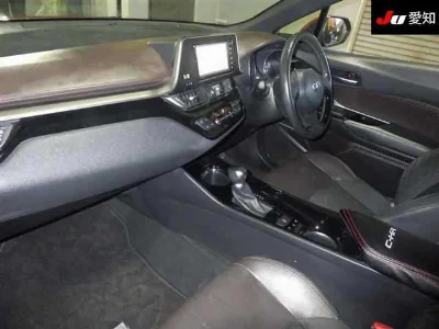Статистика аукционов Toyota C-HR