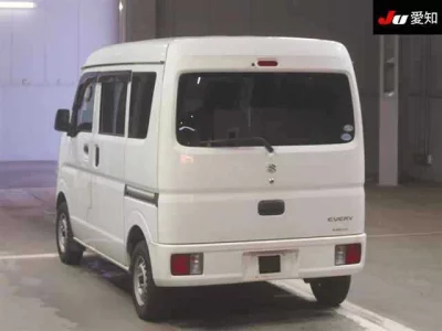 Статистика аукционов Suzuki Every