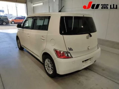 TOYOTA BB