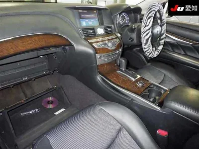 NISSAN FUGA