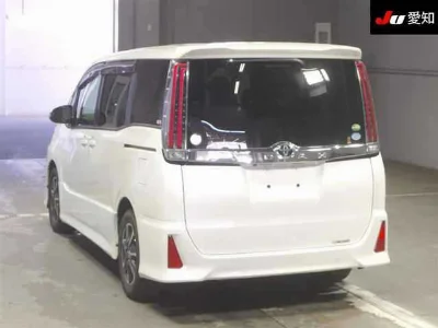 Статистика аукционов Toyota Noah