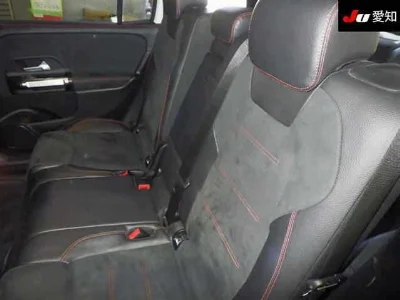 MERCEDES BENZ GLB
