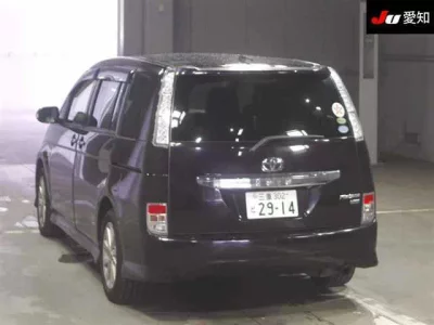 TOYOTA ISIS