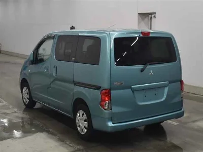 MITSUBISHI DELICA D3