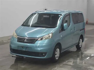 MITSUBISHI DELICA D3
