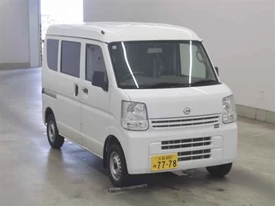 NISSAN CLIPPER VAN