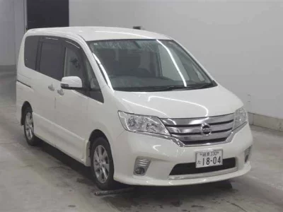 NISSAN SERENA