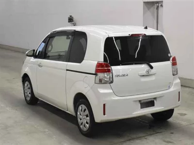 TOYOTA SPADE