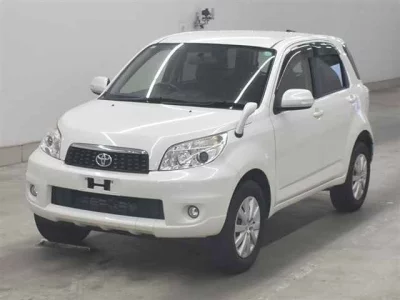 TOYOTA RUSH