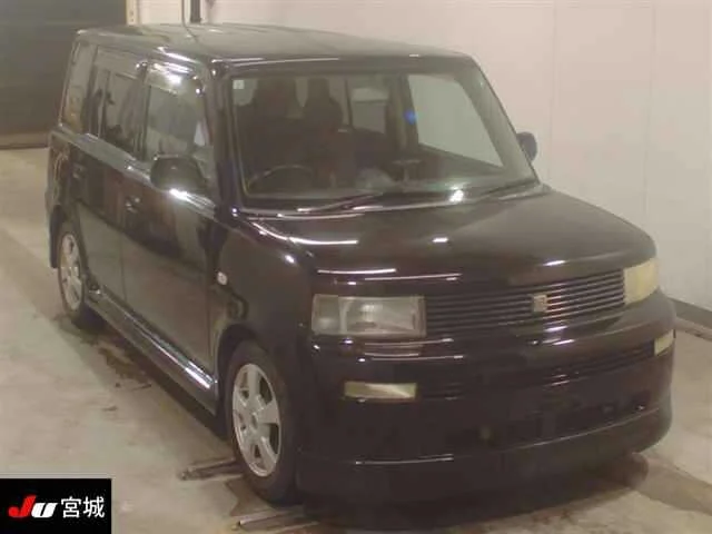Toyota bB  с аукциона в Японии