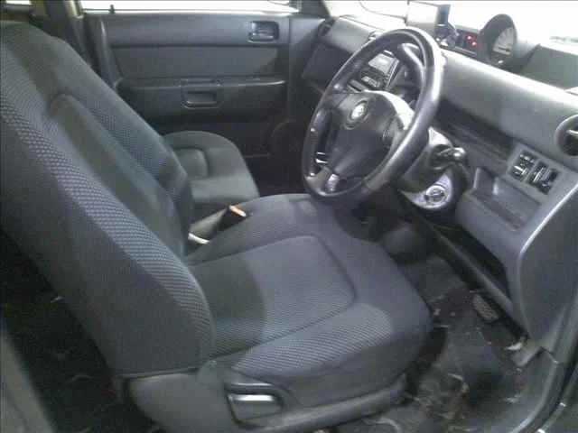 Toyota bB  с аукциона в Японии