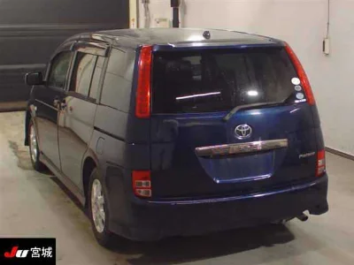 TOYOTA ISIS