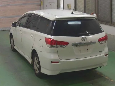 TOYOTA WISH