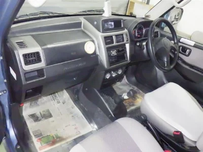 MITSUBISHI PAJERO MINI