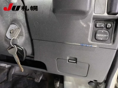 DAIHATSU HIJET VAN