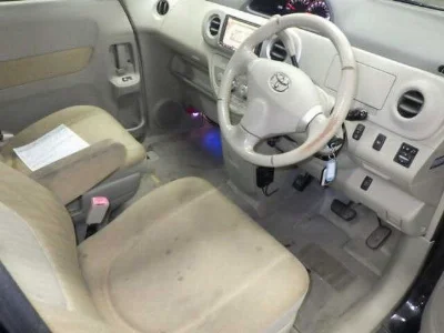 TOYOTA PORTE