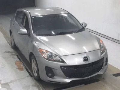 MAZDA AXELA