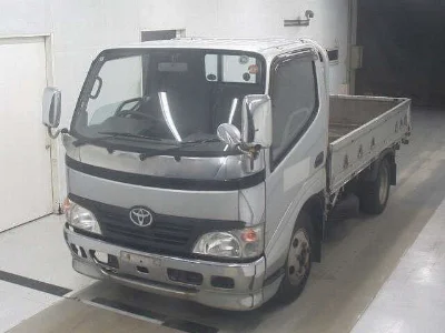 TOYOTA DYNA