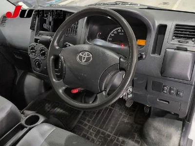 TOYOTA LITE ACE VAN