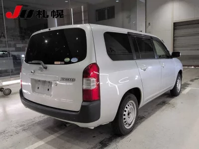 TOYOTA SUCCEED
