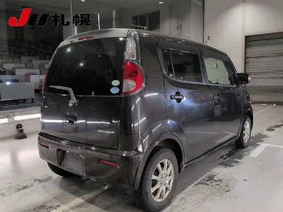 SUZUKI MRWAGON