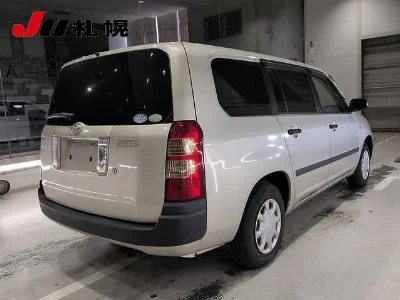 TOYOTA SUCCEED