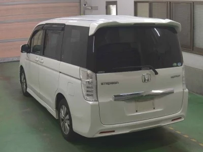 HONDA STEP WAGON