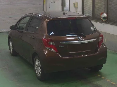 TOYOTA VITZ