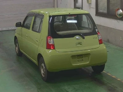 DAIHATSU ESSE