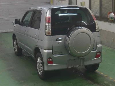 DAIHATSU TERIOS KID