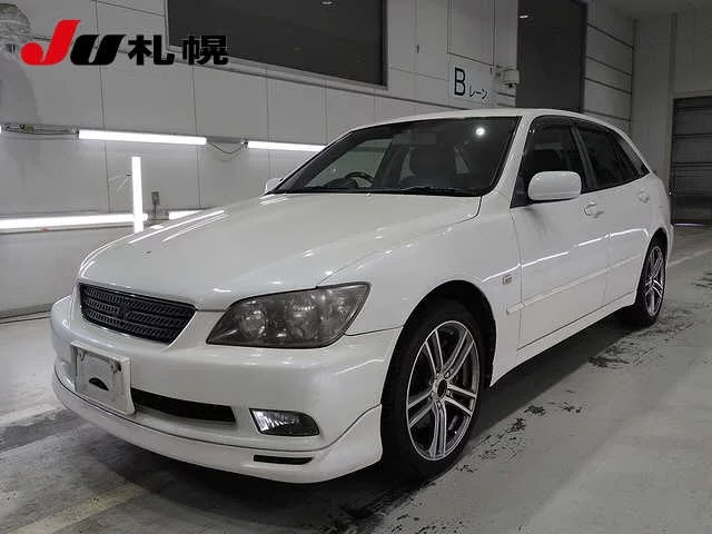 Toyota Altezza  с аукциона в Японии