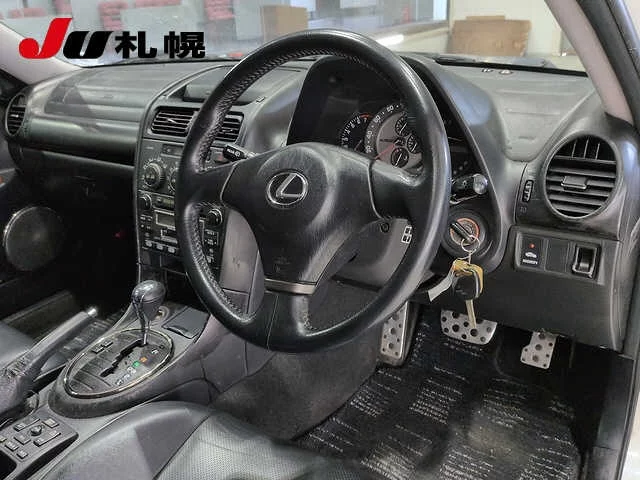 Toyota Altezza  с аукциона в Японии