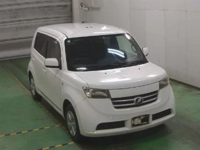 TOYOTA BB