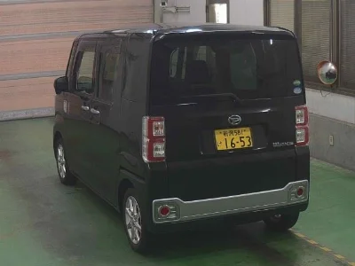 DAIHATSU WAKE