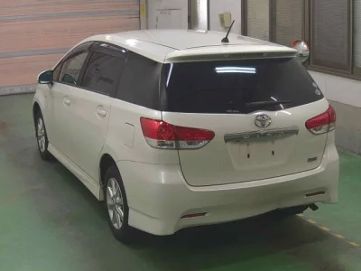 TOYOTA WISH