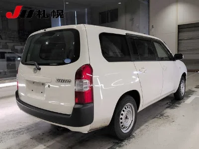 TOYOTA SUCCEED