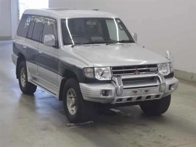 MITSUBISHI PAJERO