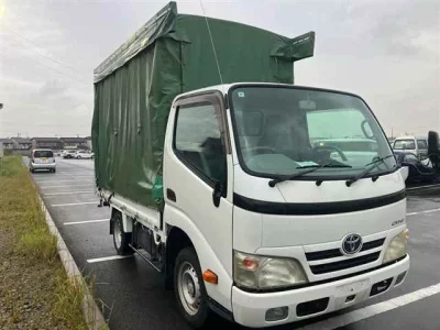 TOYOTA DYNA