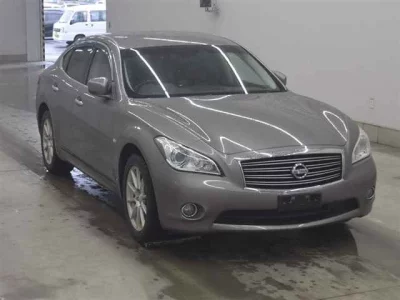 NISSAN FUGA