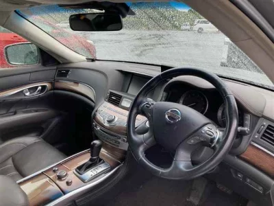 NISSAN FUGA