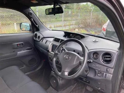 TOYOTA BB