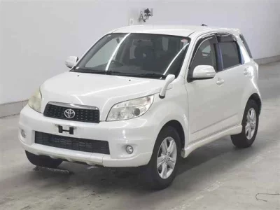 TOYOTA RUSH