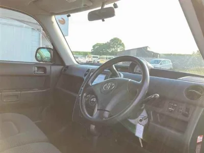 TOYOTA BB