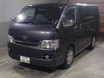 TOYOTA HIACE VAN