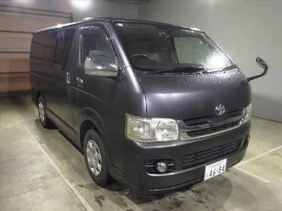 TOYOTA HIACE VAN